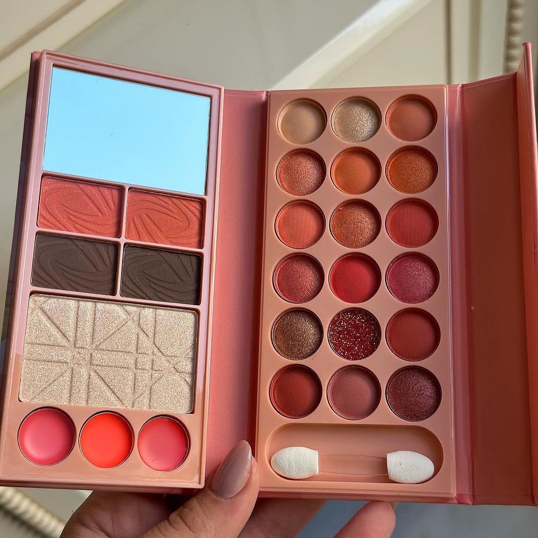 Any Lady Pretty Girl Lovely Eyeshadow Blusher Highlighter Palette