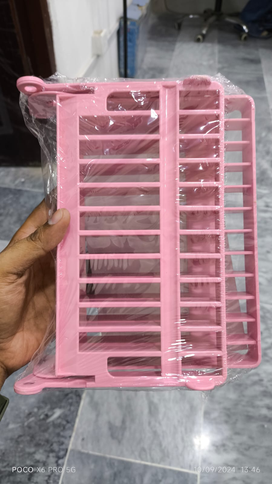 Small Kitchen Foldable Dish Plate Drying Rack | Multipurpose Space Saving Storage Organizer Plastic Rack (Random color) - Image 2