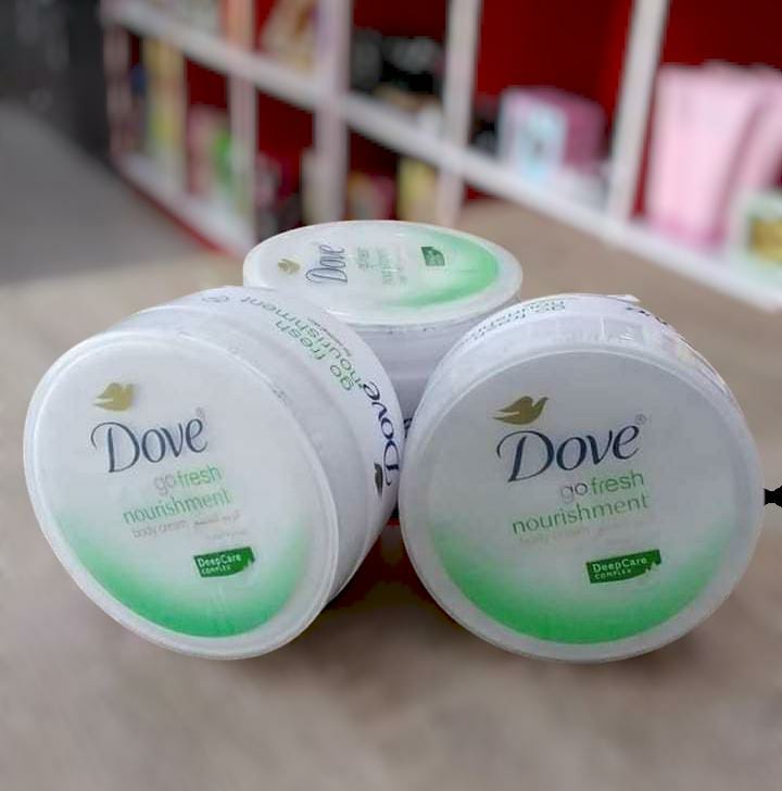 Dove Essential Nourishment Body Cream For Dry Skin - 300 ml - Image 3