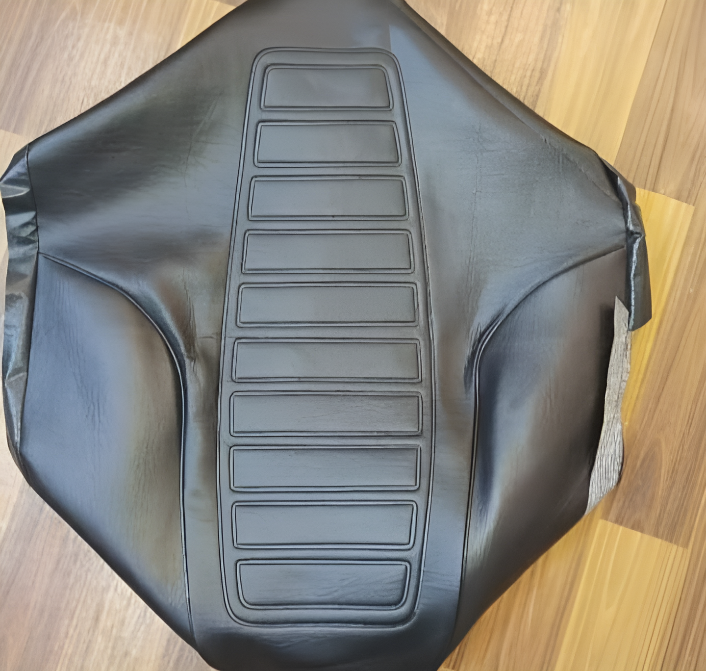 Motor Bike Comfortable Seat Cover Black For CG 125 Bike | Best Quality Seat Cover For CG-125 Motorcycle ( Random Design ) - Image 3